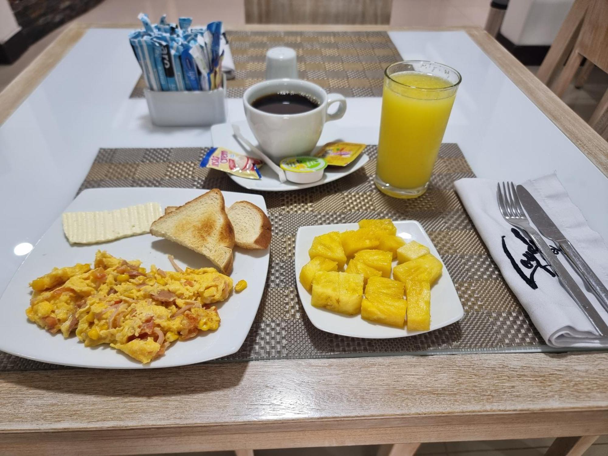Loyds Hotel 3*