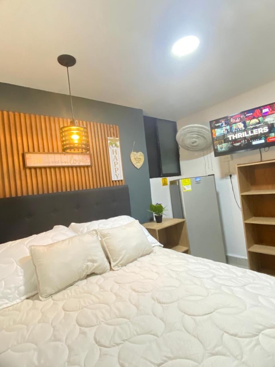 Apartamento Comoda Independiente En Laureles Estadio Con Bano Privado 3 Personas *