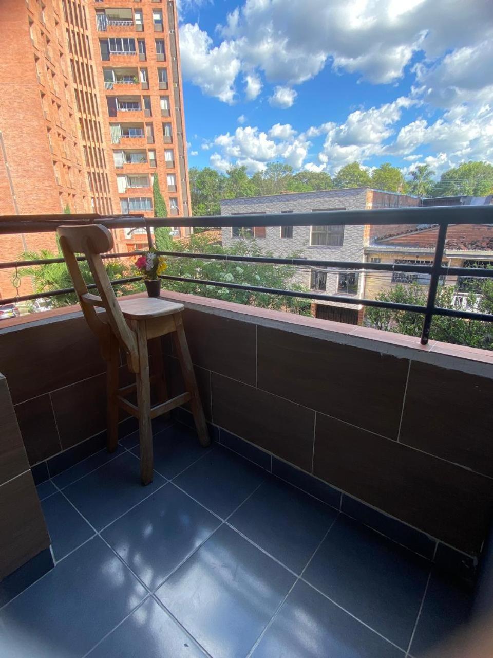 31 Con Balcon En Laureles Estadio Apartamento