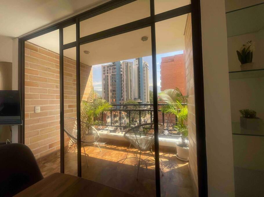 Apartamento Nice Apt 2 Bedroom 2 Bath In Laureles Second Park *