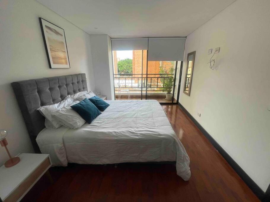 Apartamento Nice Apt 2 Bedroom 2 Bath In Laureles Second Park