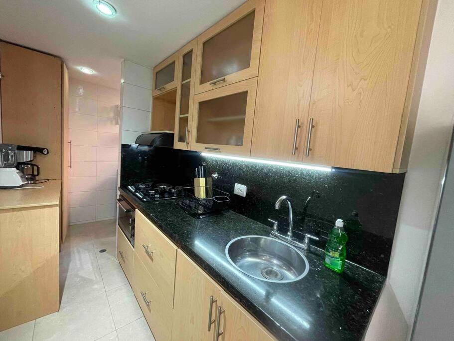 Apartamento Nice Apt 2 Bedroom 2 Bath In Laureles Second Park