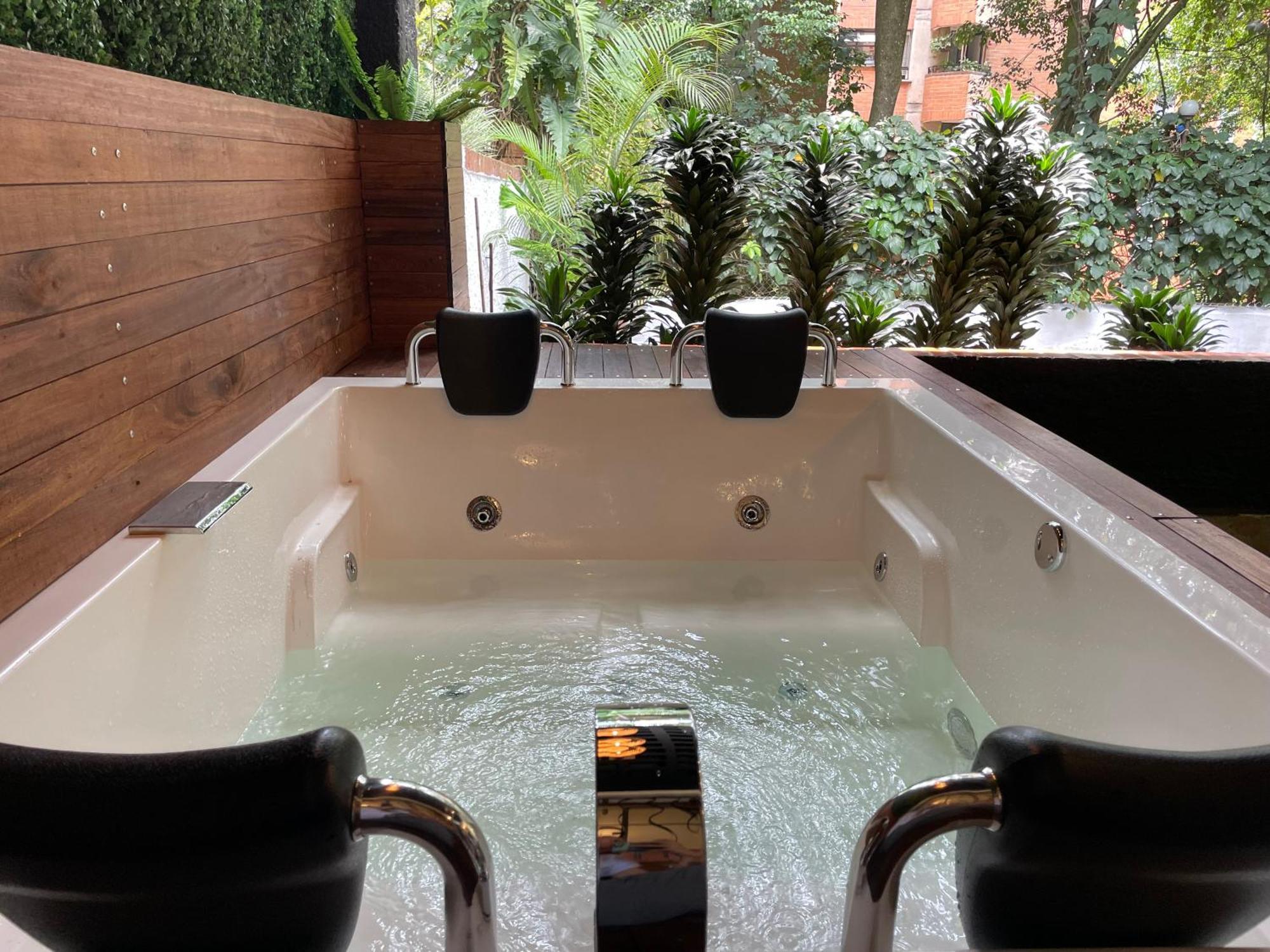 Casa Amsterdam Con Jacuzzi En Poblado
