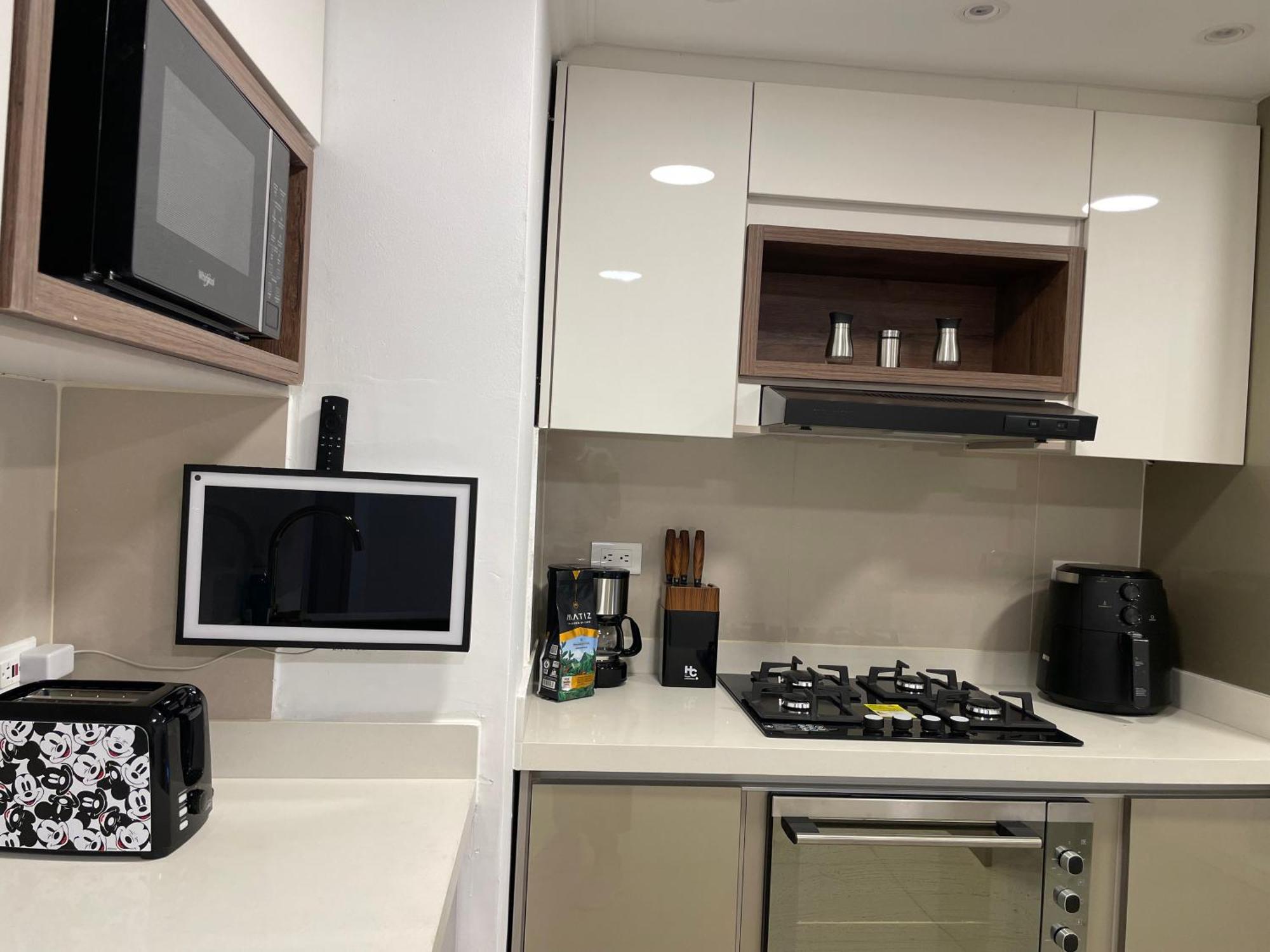 Casa Amsterdam Con Jacuzzi En Poblado Medellín