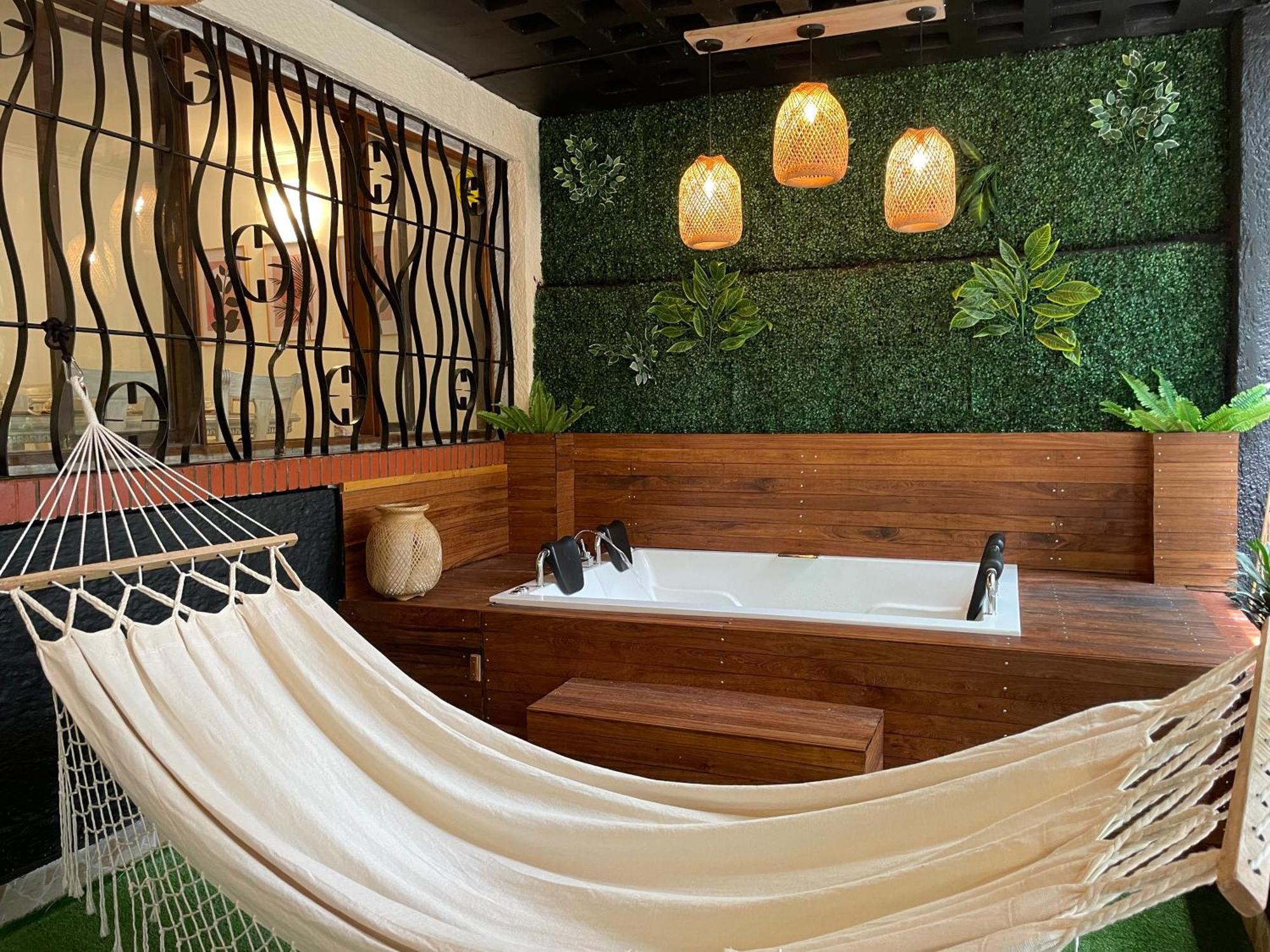 Casa Amsterdam Con Jacuzzi En Poblado * Medellín