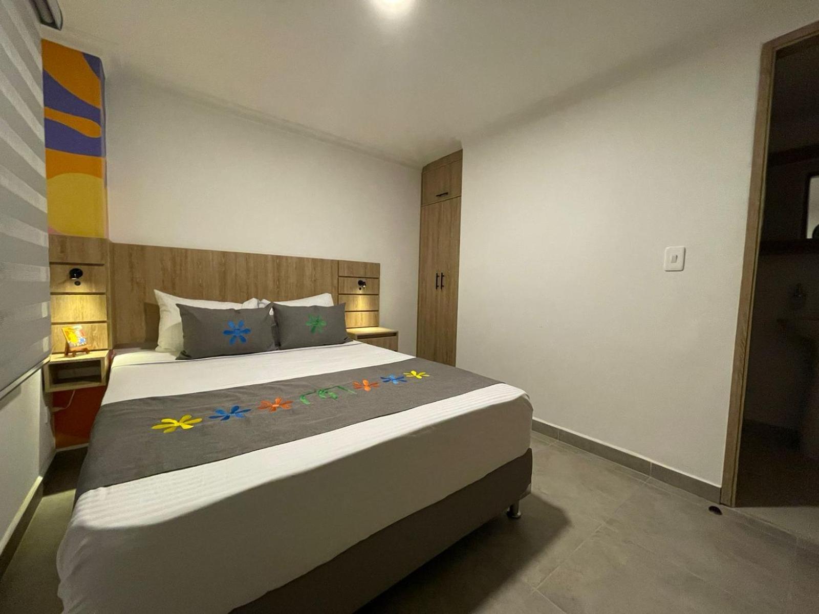 Ayenda Medallo Hotel *