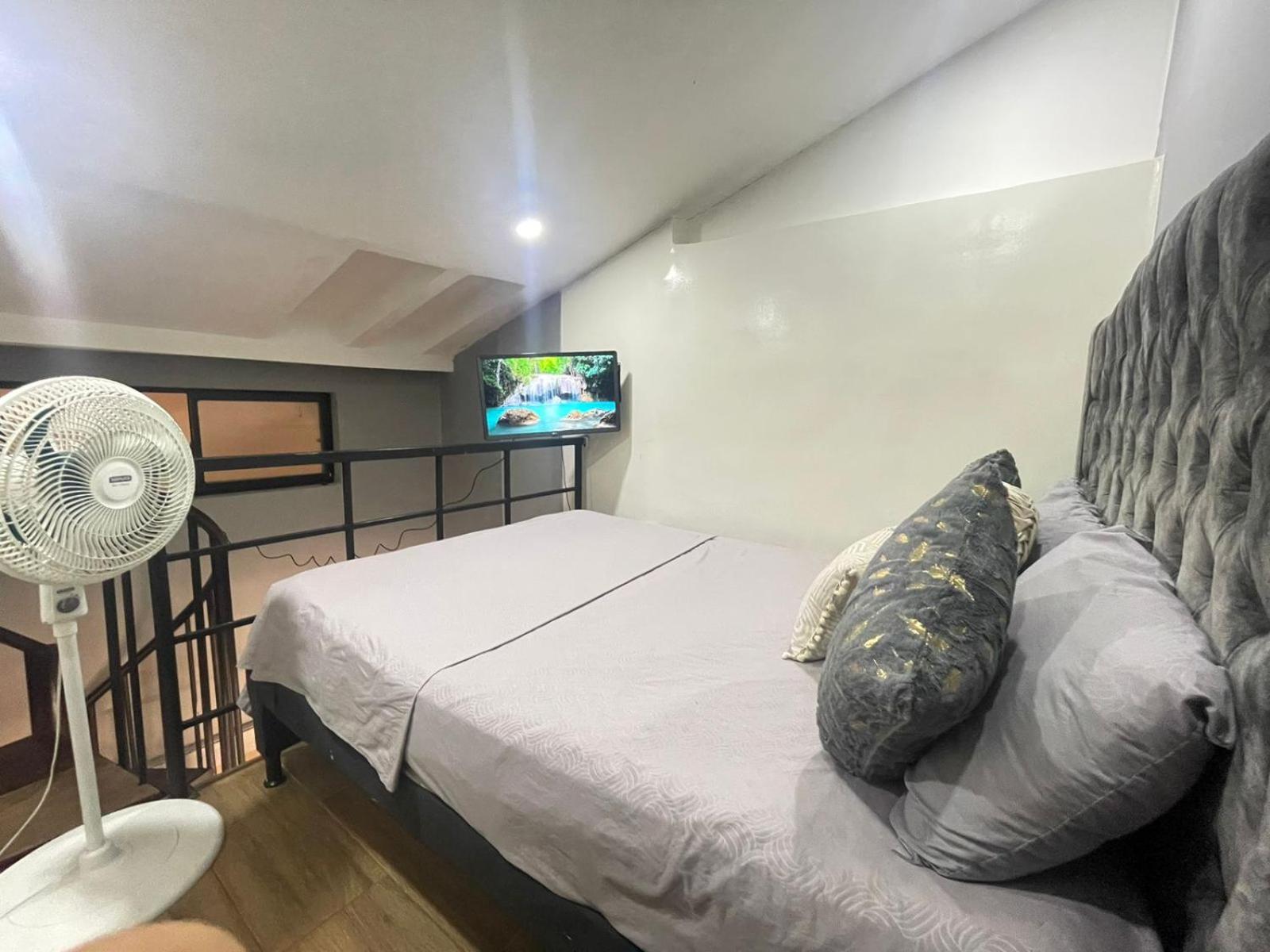 Apartamento El Atico Loft Chiquito La 70 Laurles Estadio Medellín