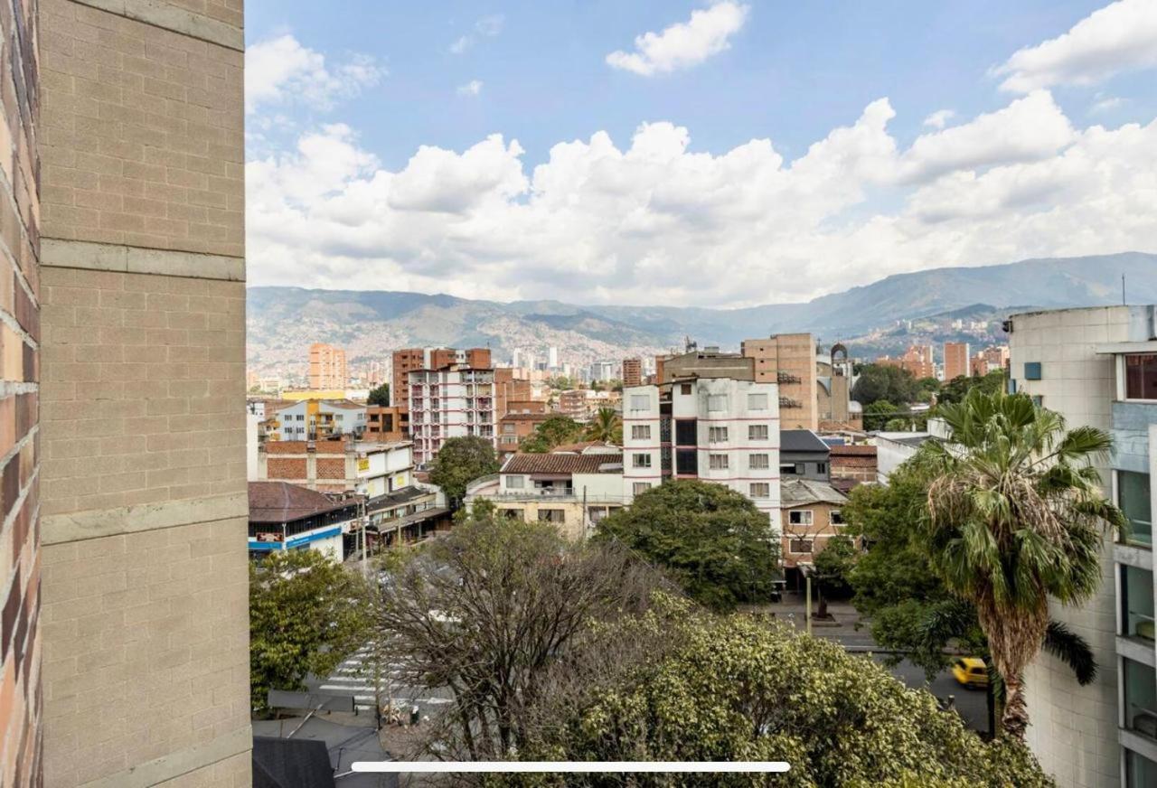 San Peter Aparta En La 70 Laureles Apartment Medellin
