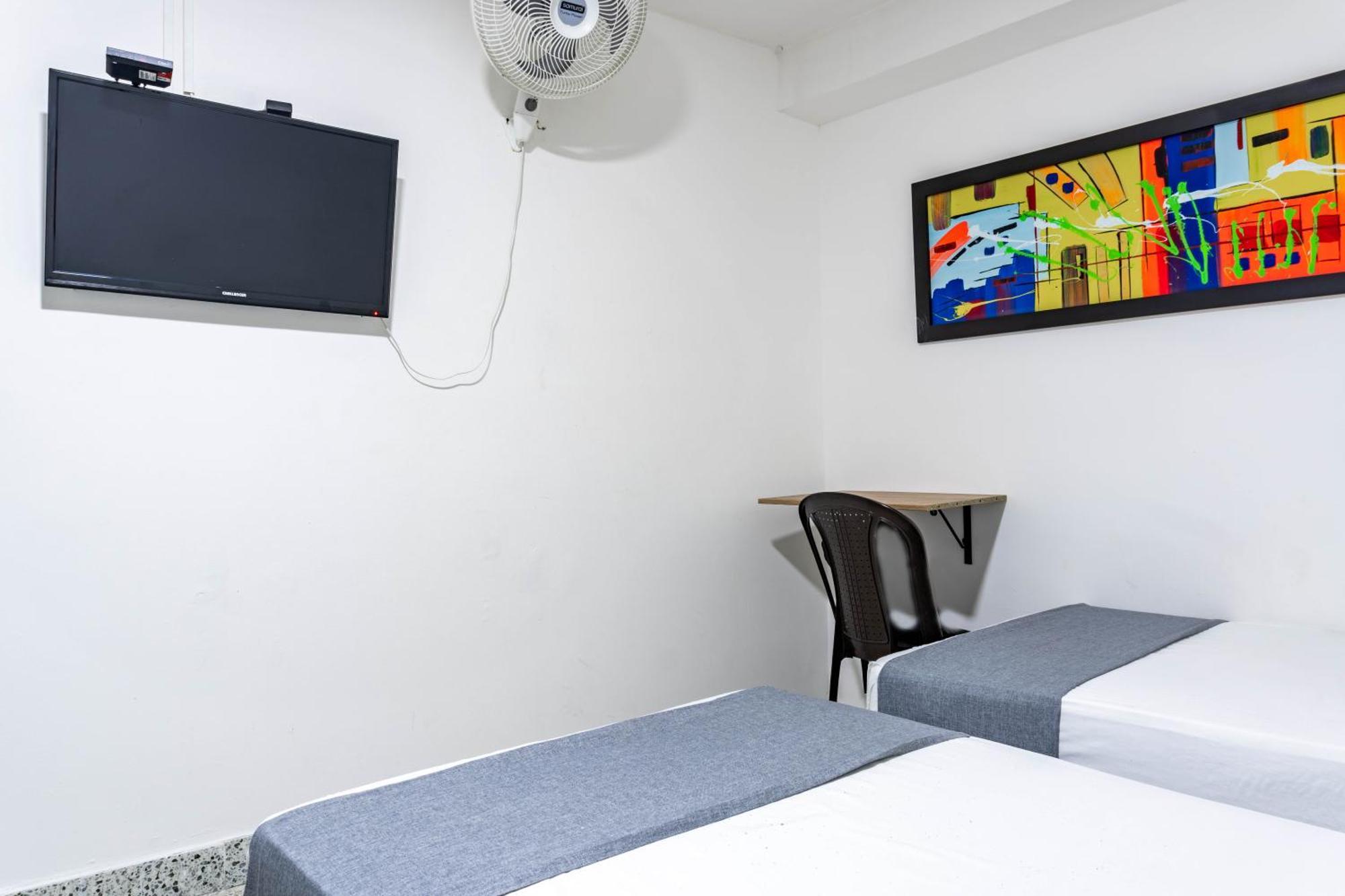 Jc 43 Hotel 2*