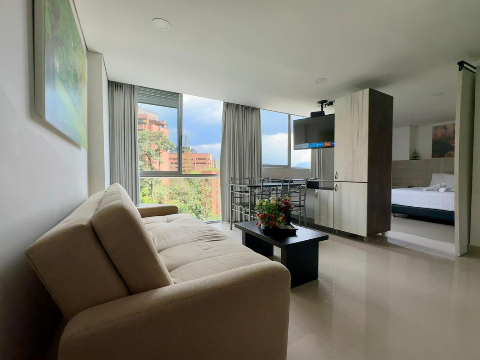 Apartamento Sector Turistico En Poblado, Medellín