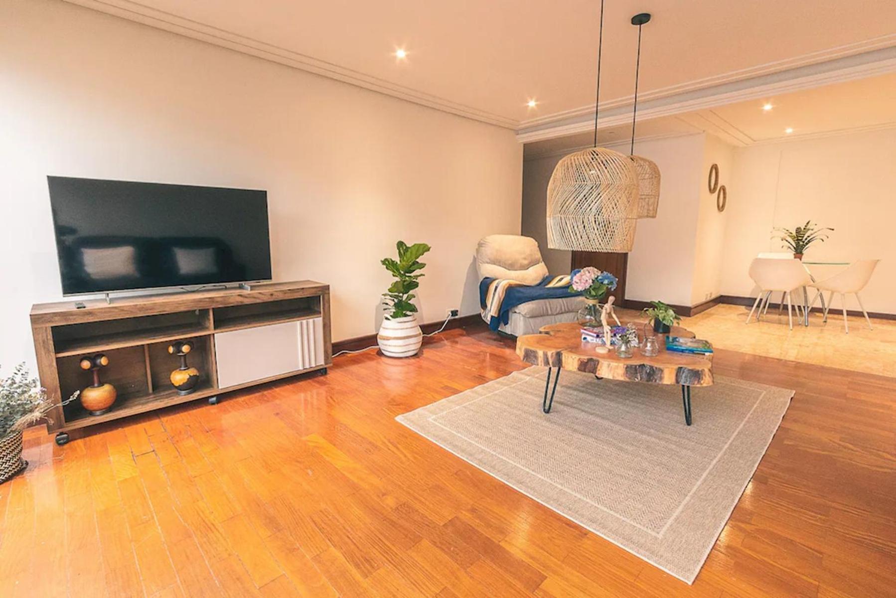 Apartamento De Comfort Total En El Poblado - A2 *