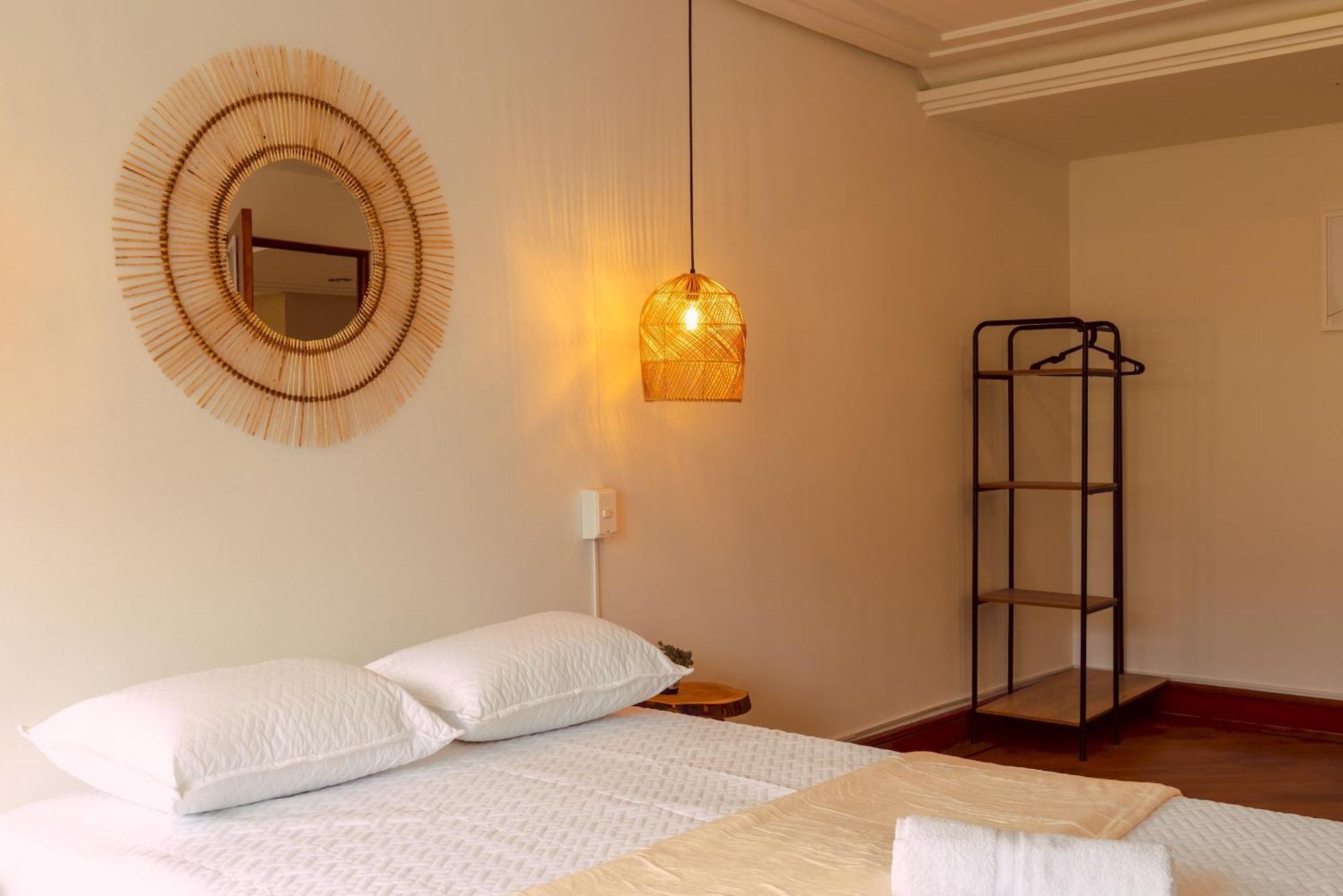 Apartamento Elegante Bano Compartido En Poblado-b11 Medellín