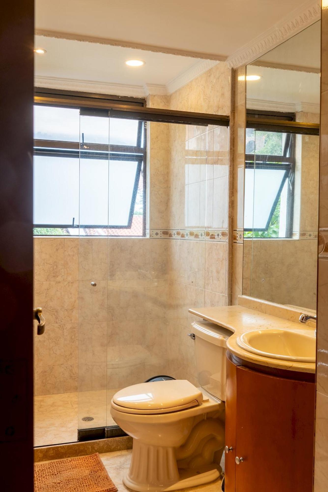 Apartamento Comfortable Bano Compartido Poblado-b13 *