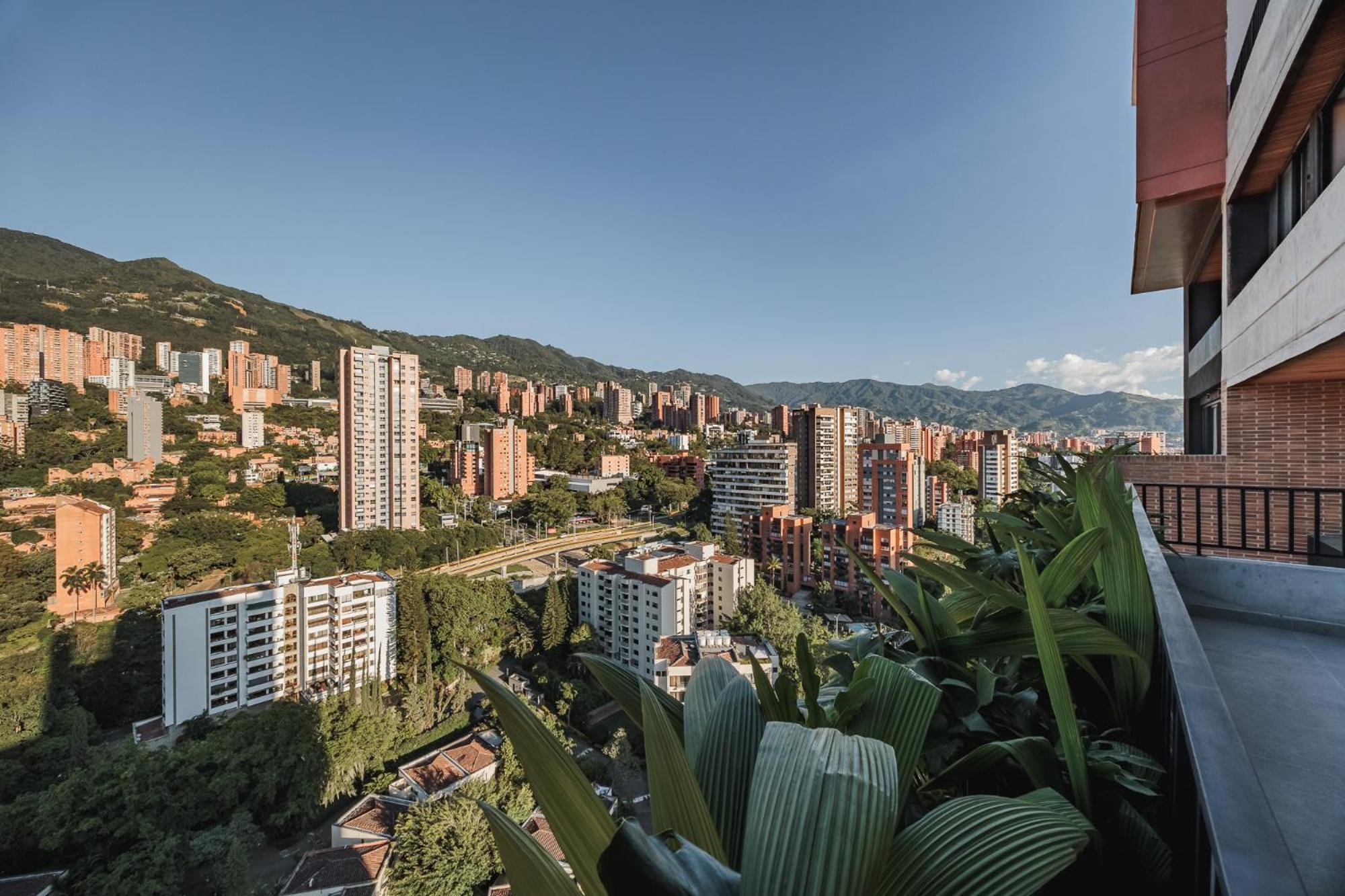 Lujosos En Edificio Morph En El Poblado Apartamento Medellín