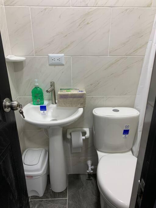 Apartamento En Laureles Apartamento *