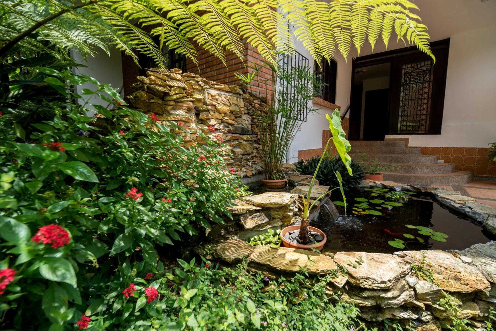 La Campana Boutique Hotel 3*