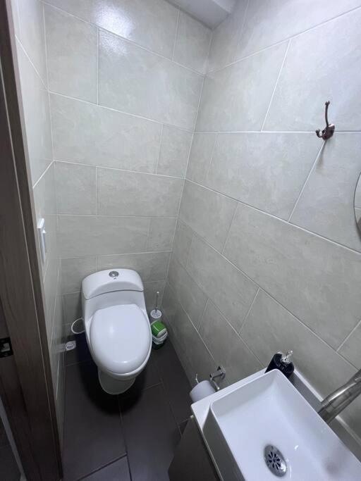 Espacioso Con Piscina En Laureles 201 Medellín