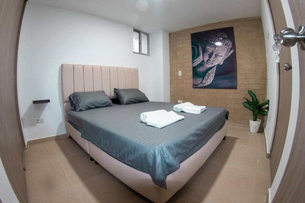 Apartment Mirador Del Laureles, Ac, Piscina, Parqueadero 701 *
