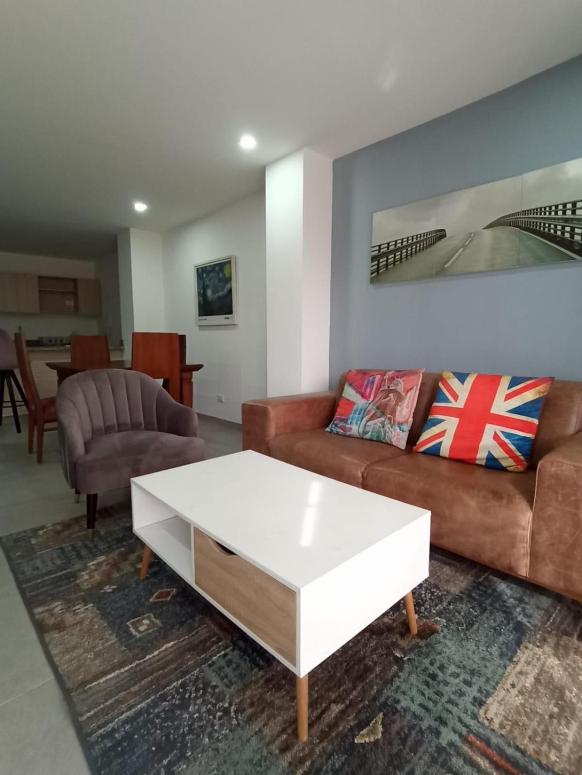 Apartamento Laureles, Avenida 80 Edificio *