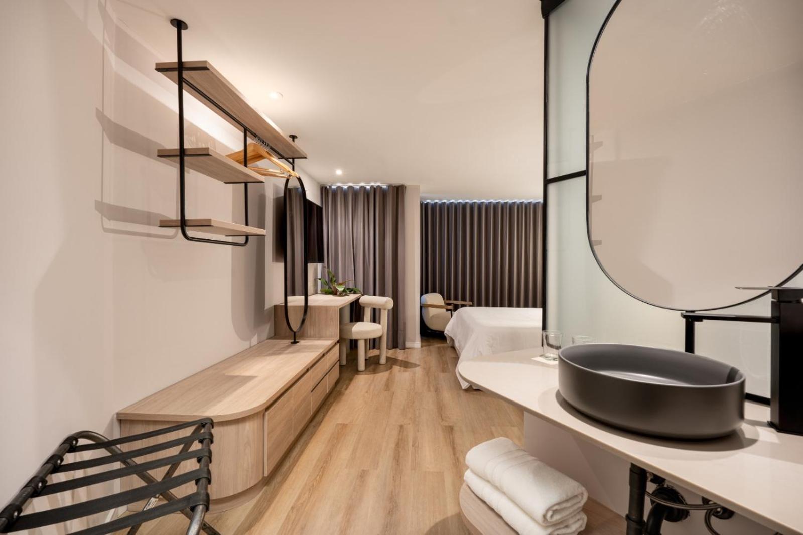 Hotel Egina 4*