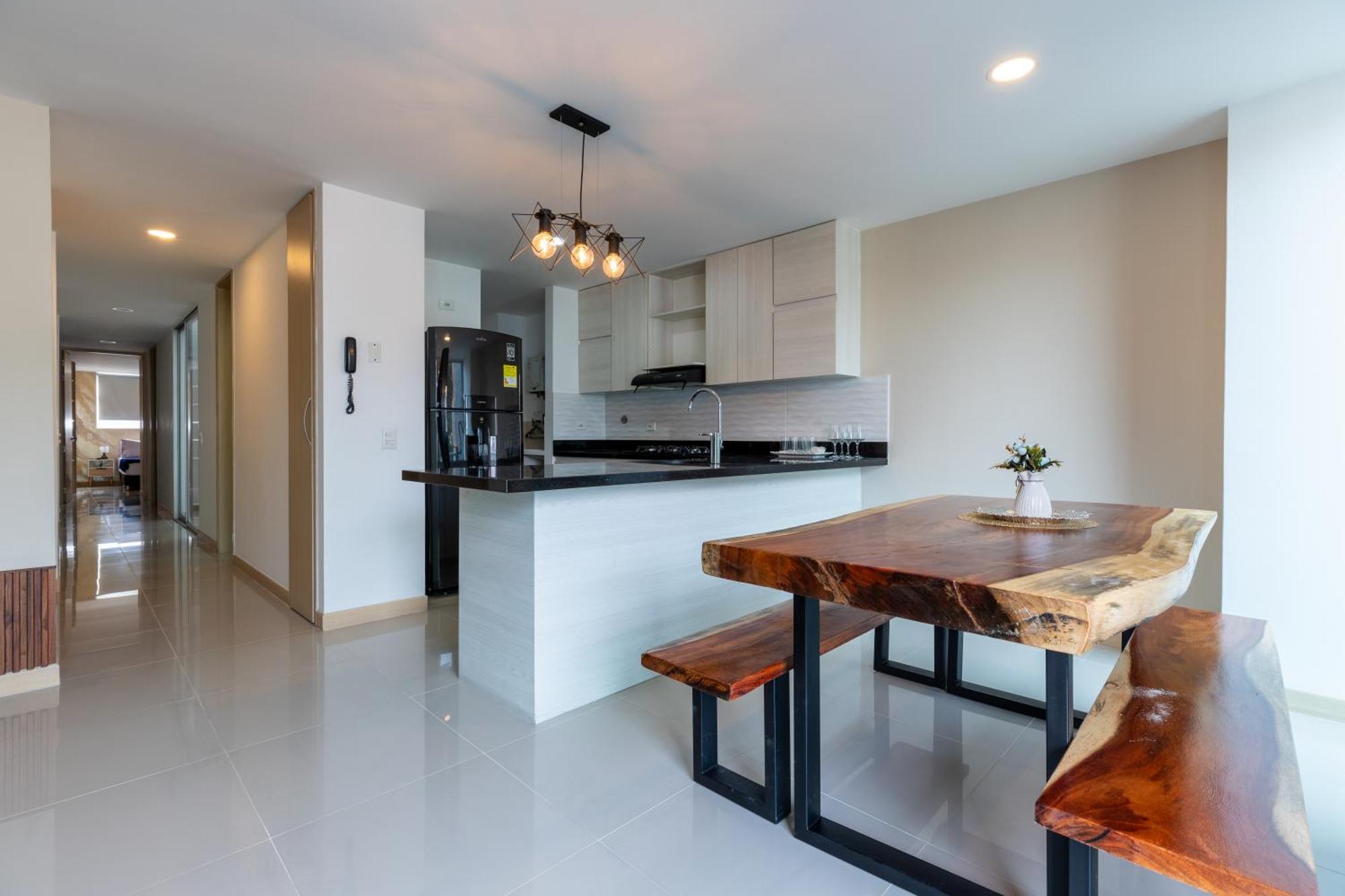 Laura Exclusivos Con Ascensor Privado En Laureles