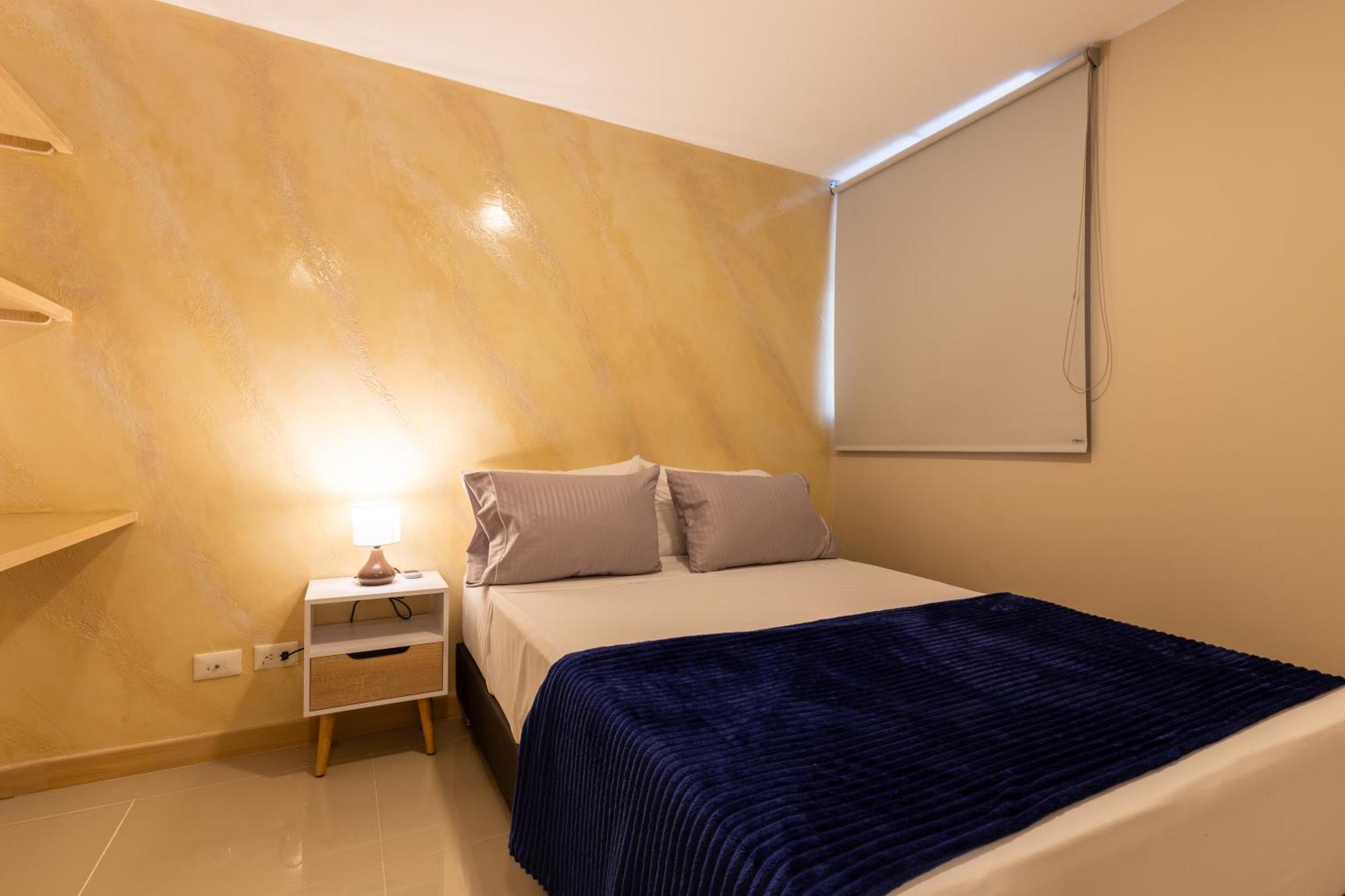 Laura Exclusivos Con Ascensor Privado En Laureles Apartamento
