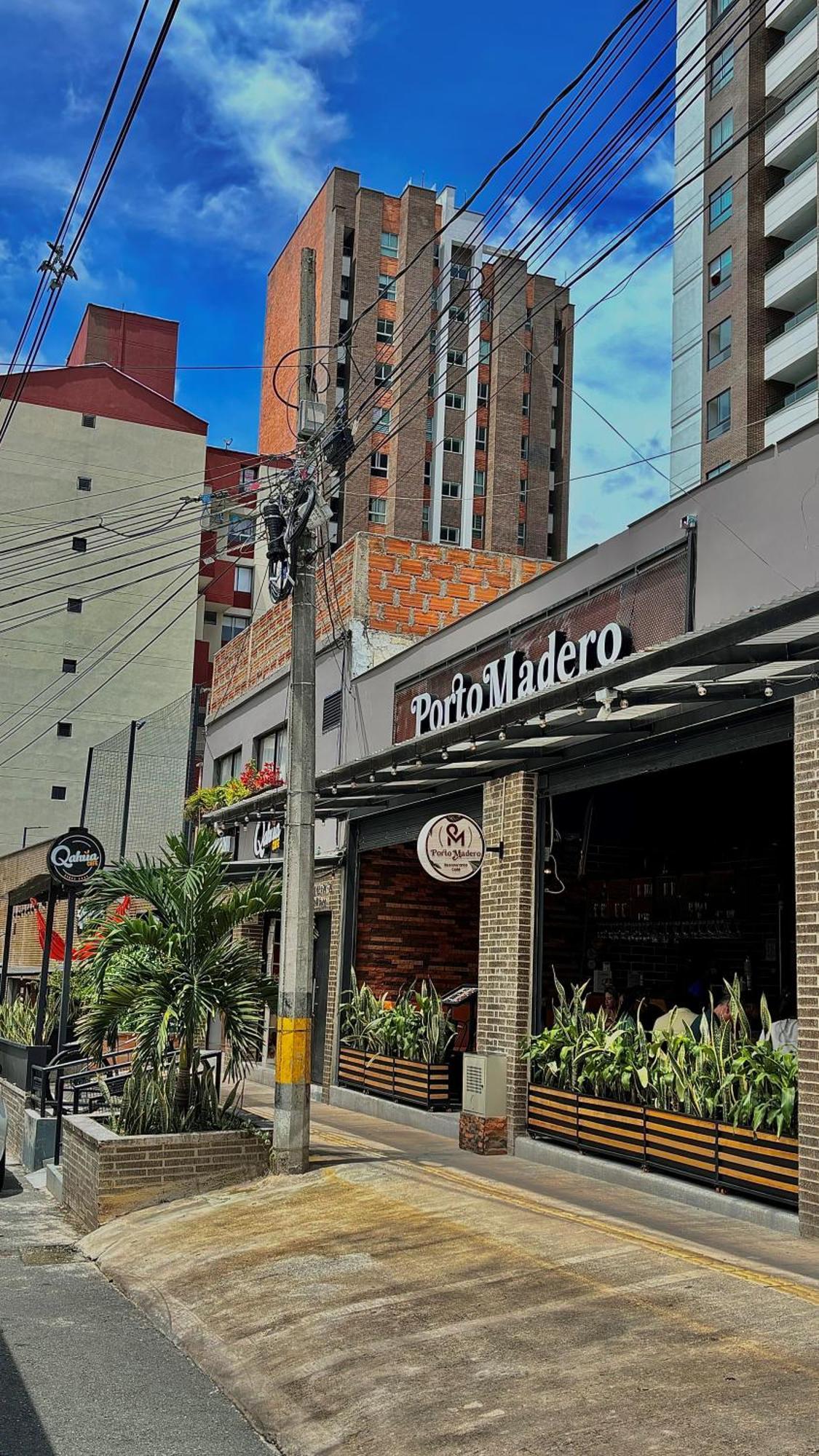 Laura Exclusivos Con Ascensor Privado En Laureles * Medellín