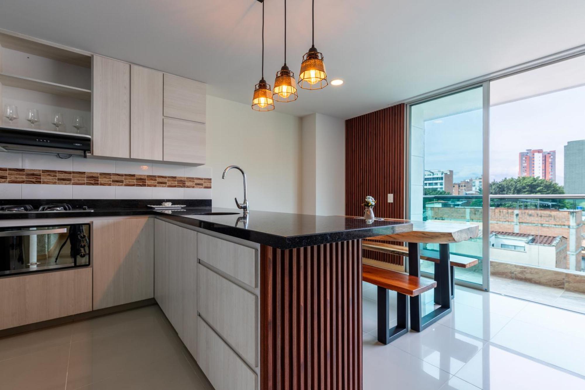 Laura Exclusivos Con Ascensor Privado En Laureles * Medellín
