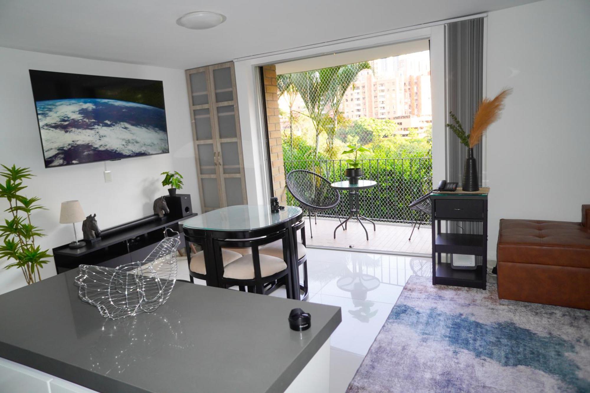 Apartamento 2br Bright & Cozy - Nature Views & Sounds