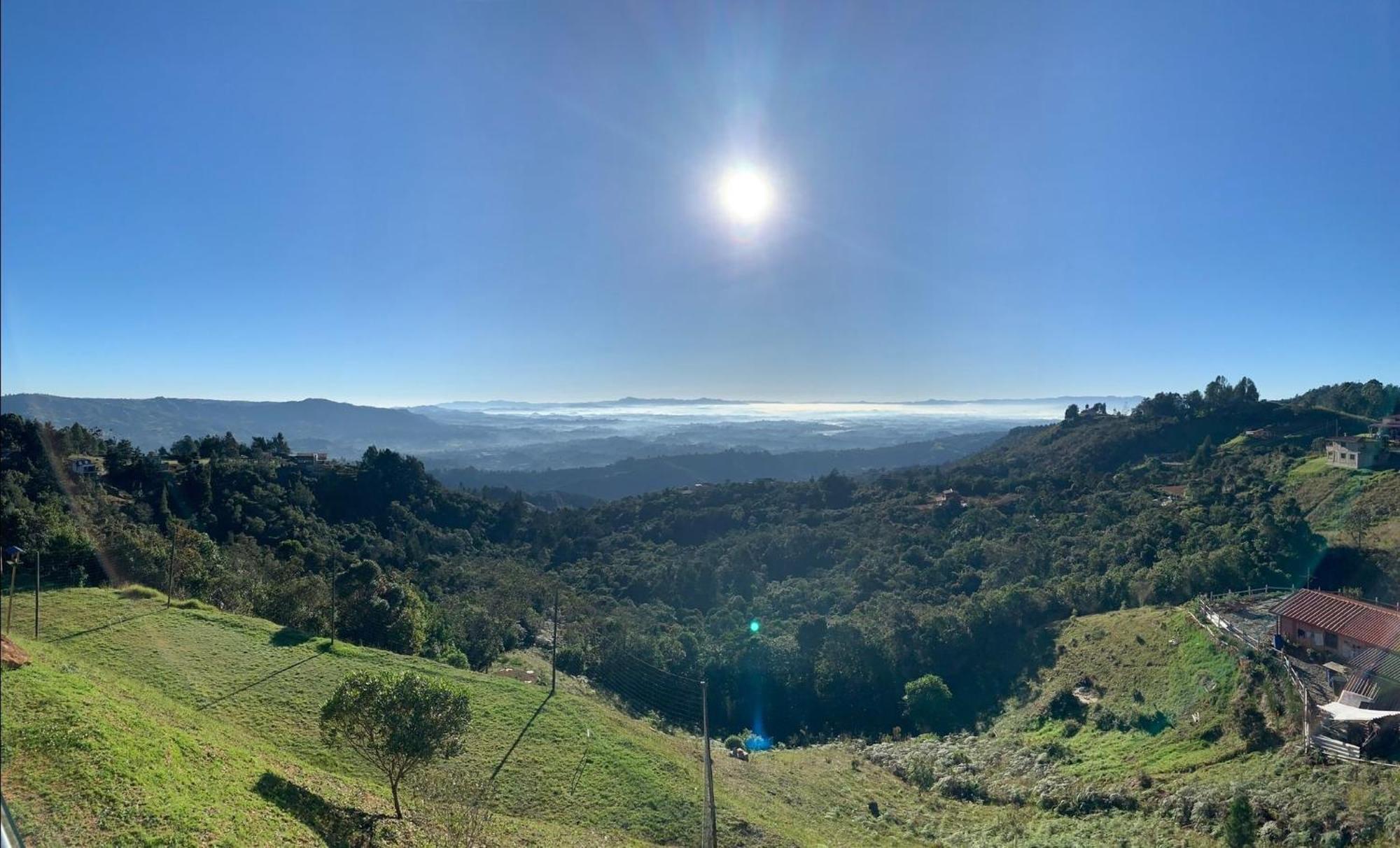 El Cielo En La Vereda Barroblanco De Santa Elena