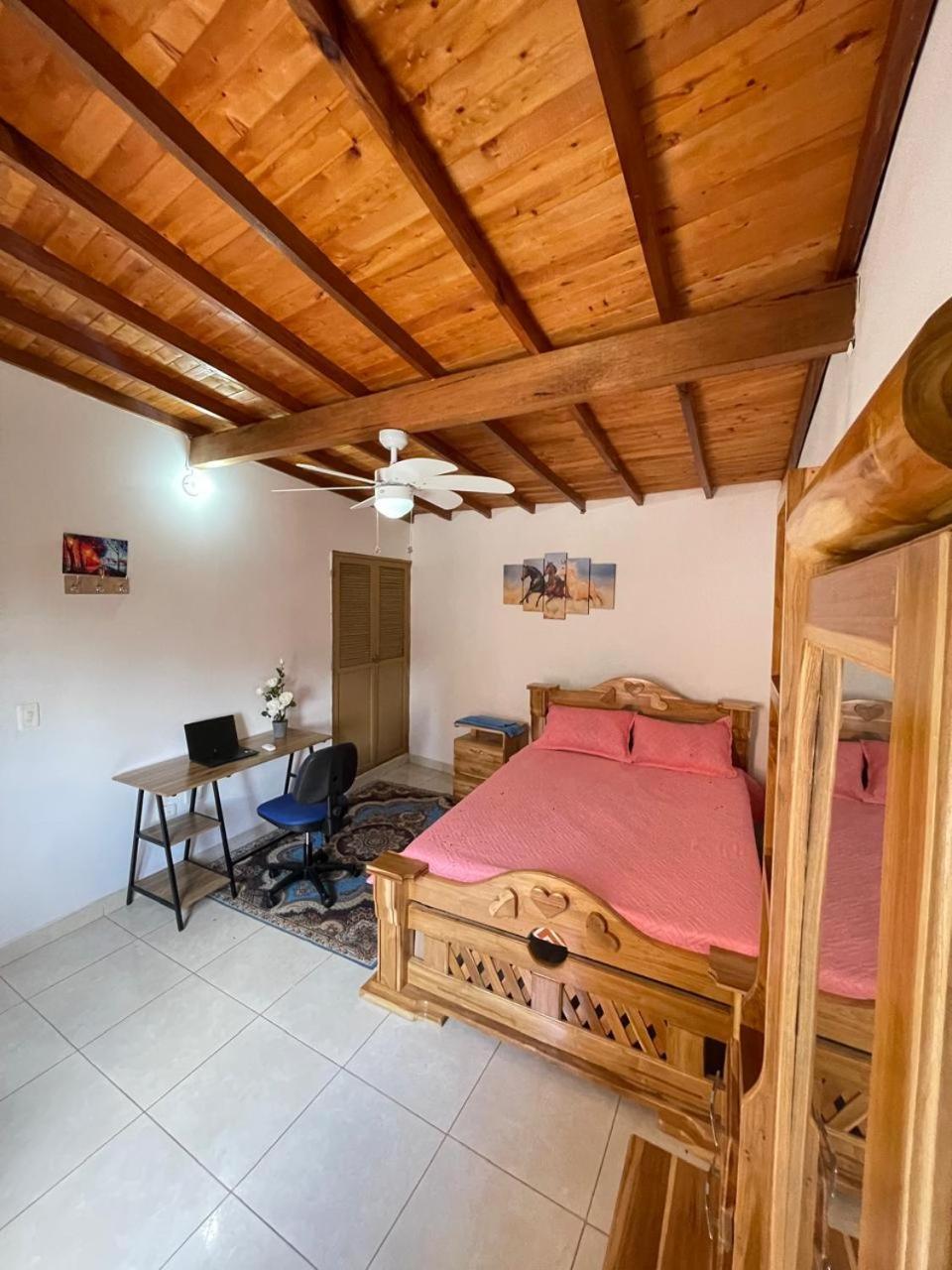 Apartamento Hermoso Pent-house Con Jacuzzi Y Amplia Terraza *