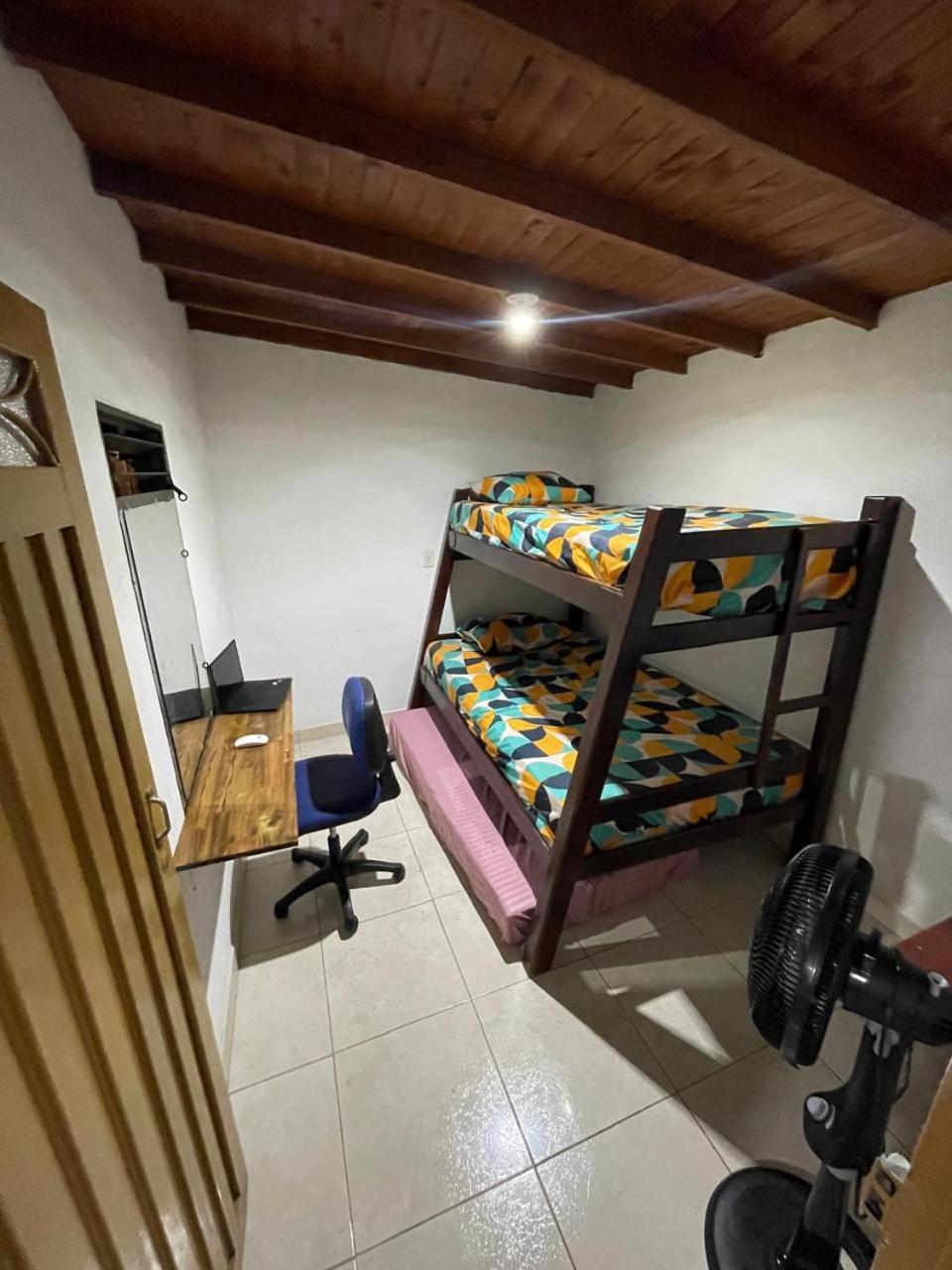 Hermoso Pent-house Con Jacuzzi Y Amplia Terraza Apartamento