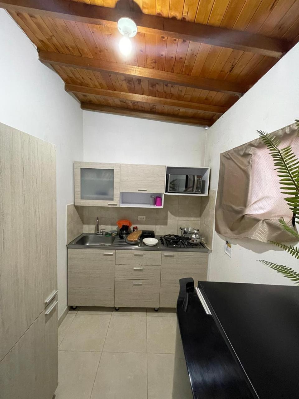 Apartamento Hermoso Pent-house Con Jacuzzi Y Amplia Terraza Medellín