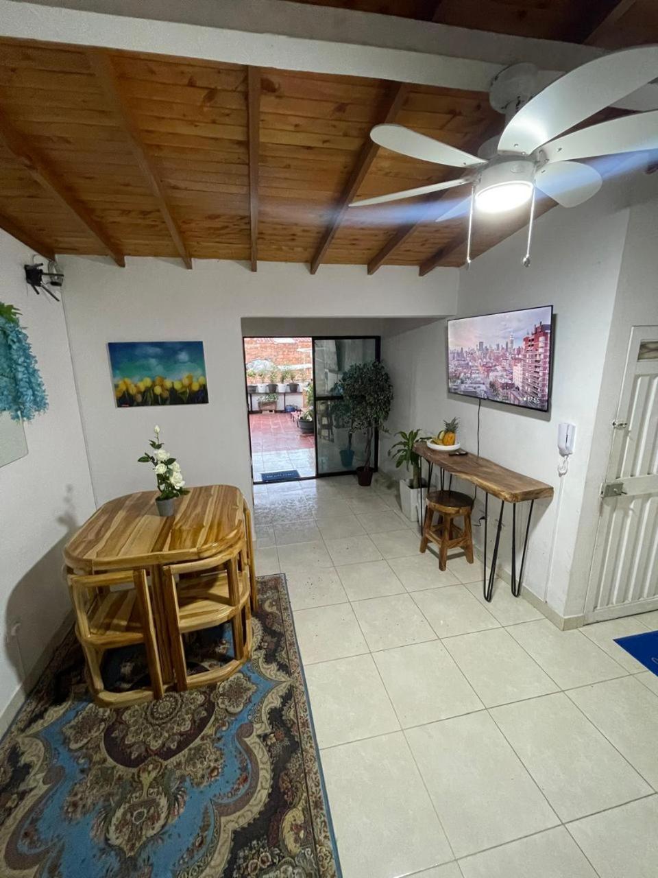 Apartamento Hermoso Pent-house Con Jacuzzi Y Amplia Terraza *