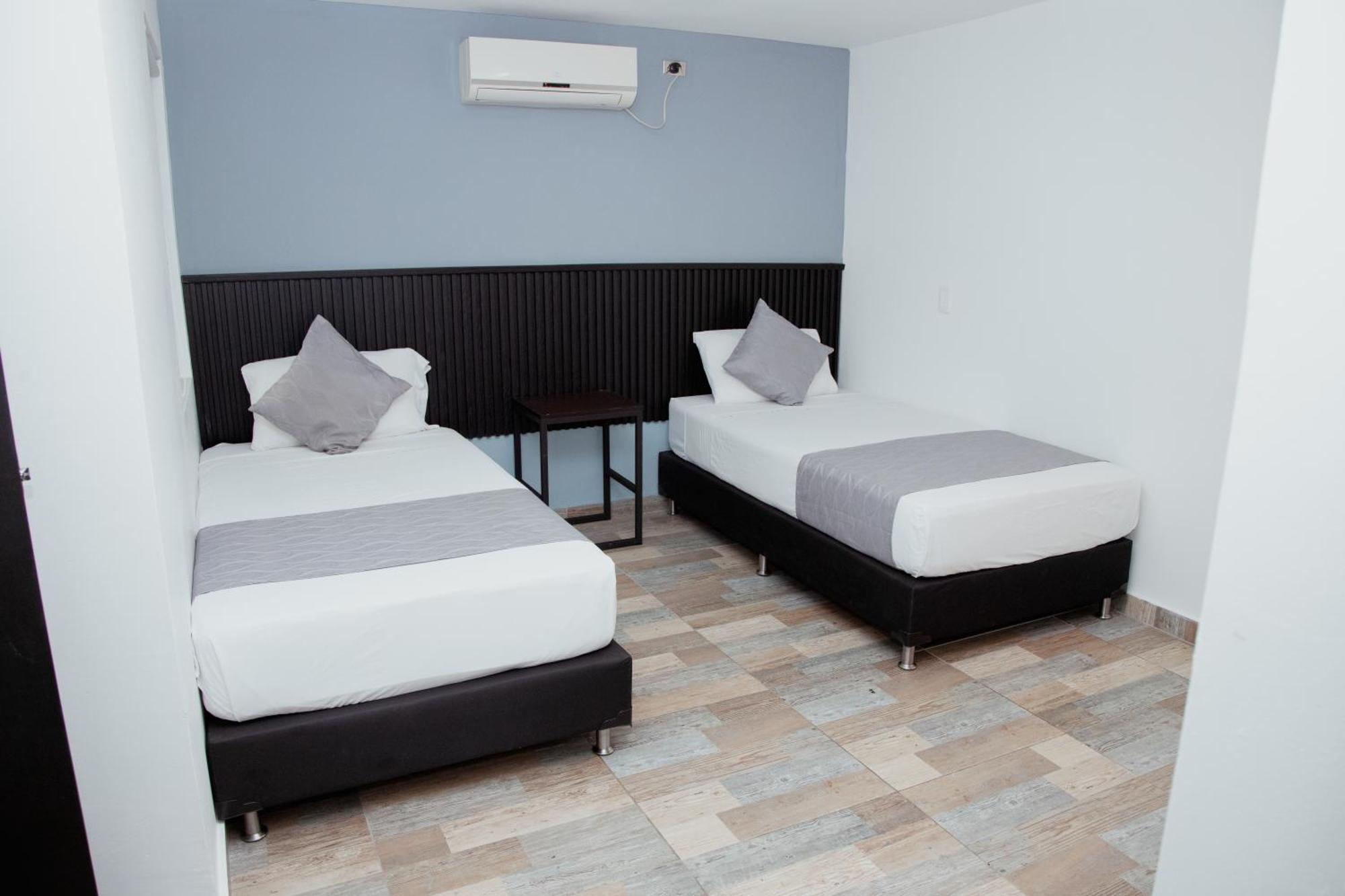 Hotel Palmas Del Estadio 3*