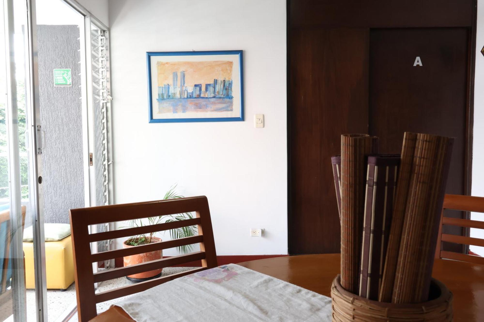 Living Poblado Manila 301 F Individual * Medellín