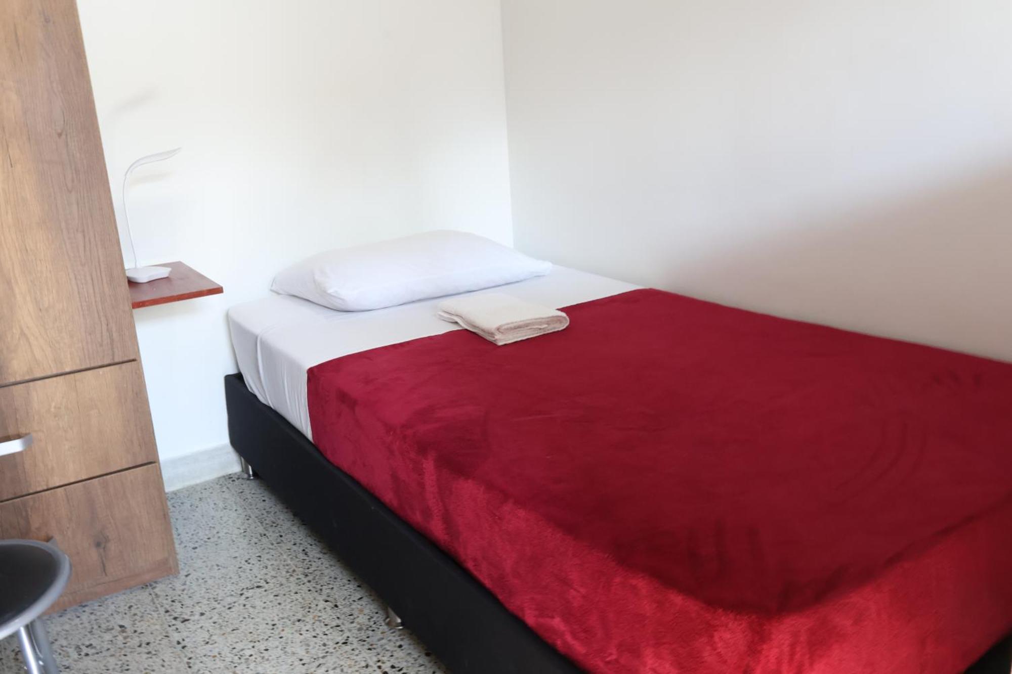 Living Poblado Manila 301 E Doble * Medellin