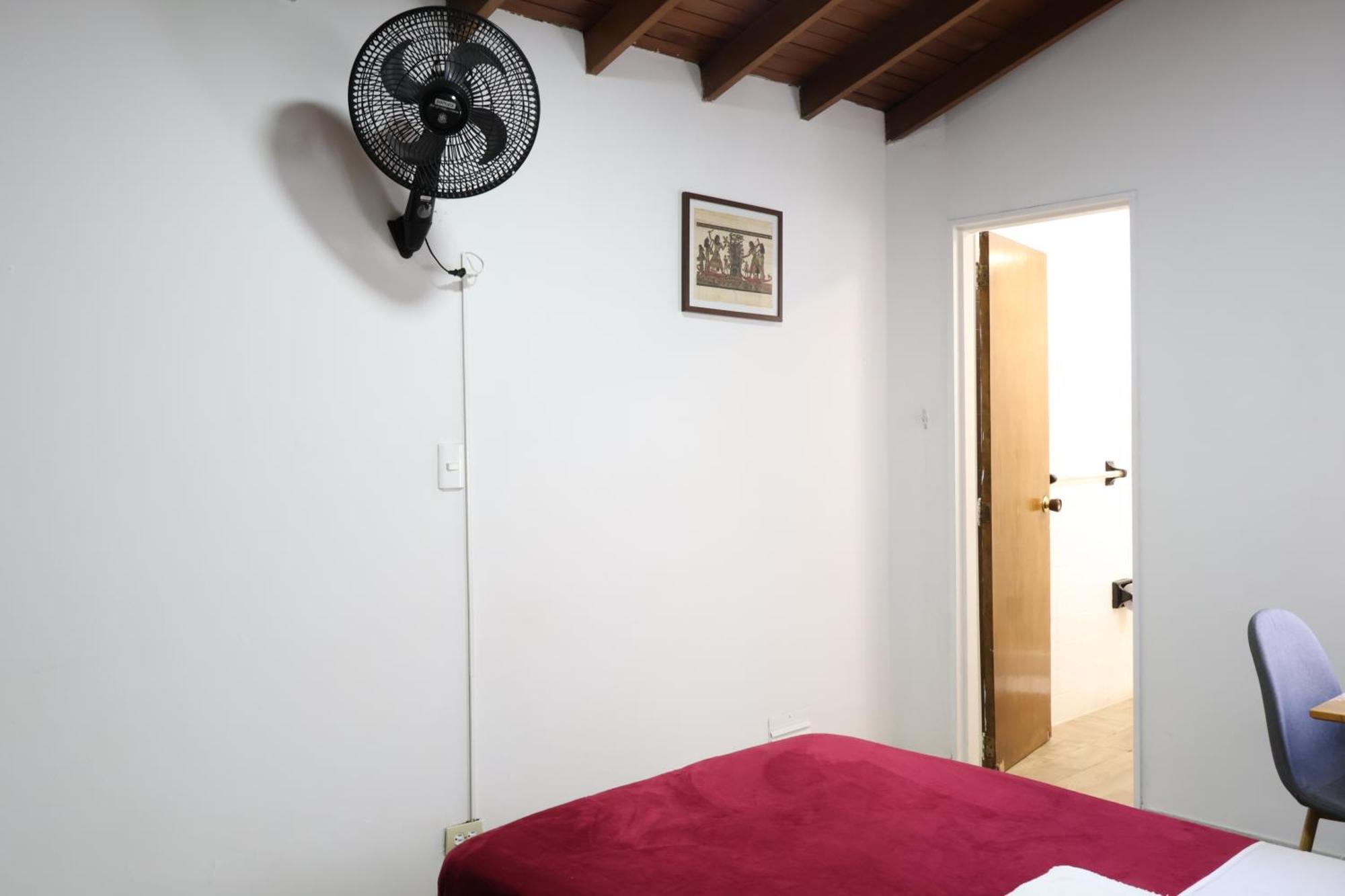 Homestay Living Poblado Manila 301 E Doble *