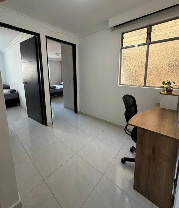 Apartamento 302 Edificio Atenas * Medellín