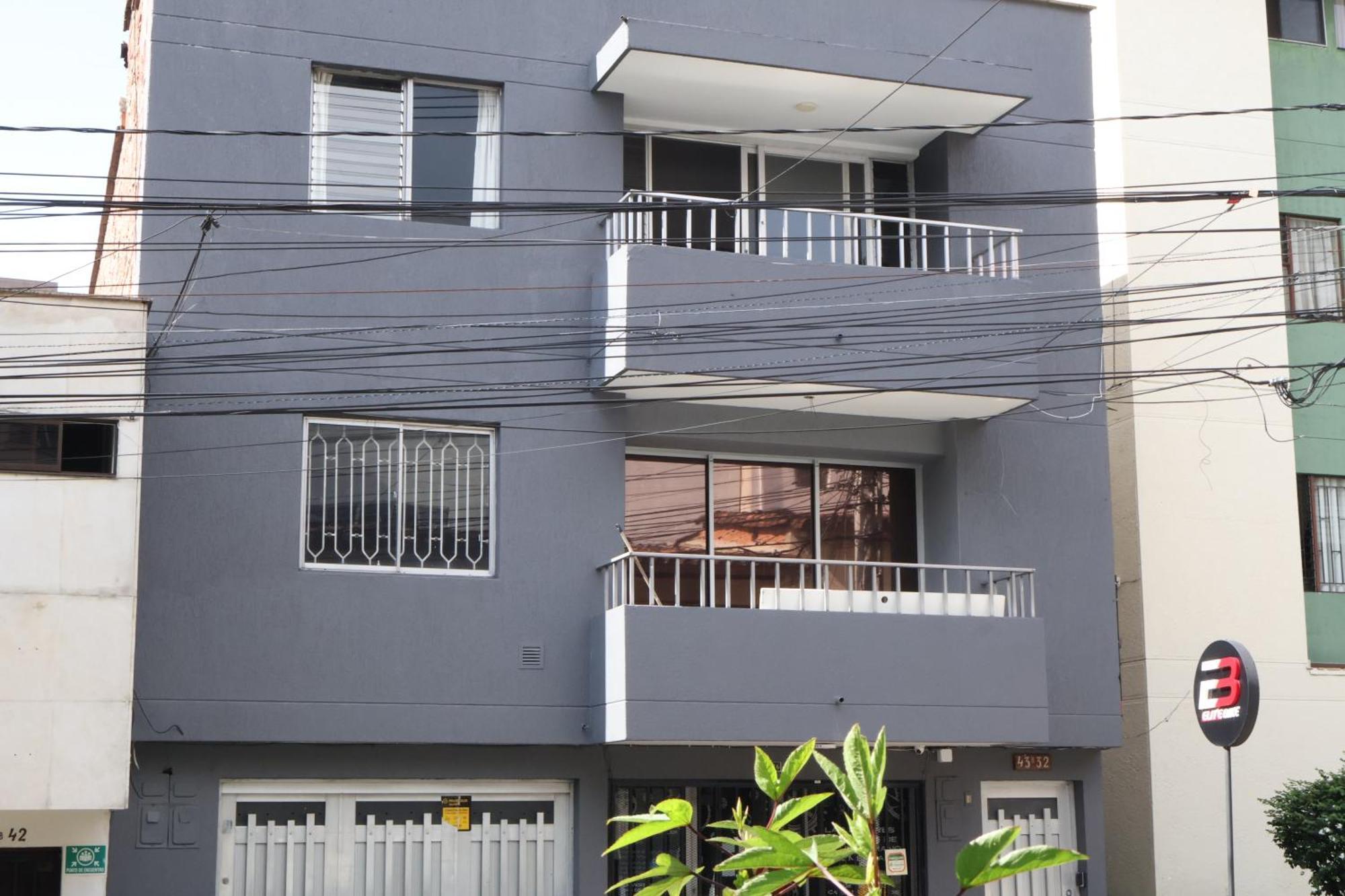 Habitación en casa particular A1 Living Poblado Comoda Privada *