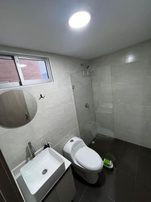 Exclusivo Con Piscina Y Parqueadero 602