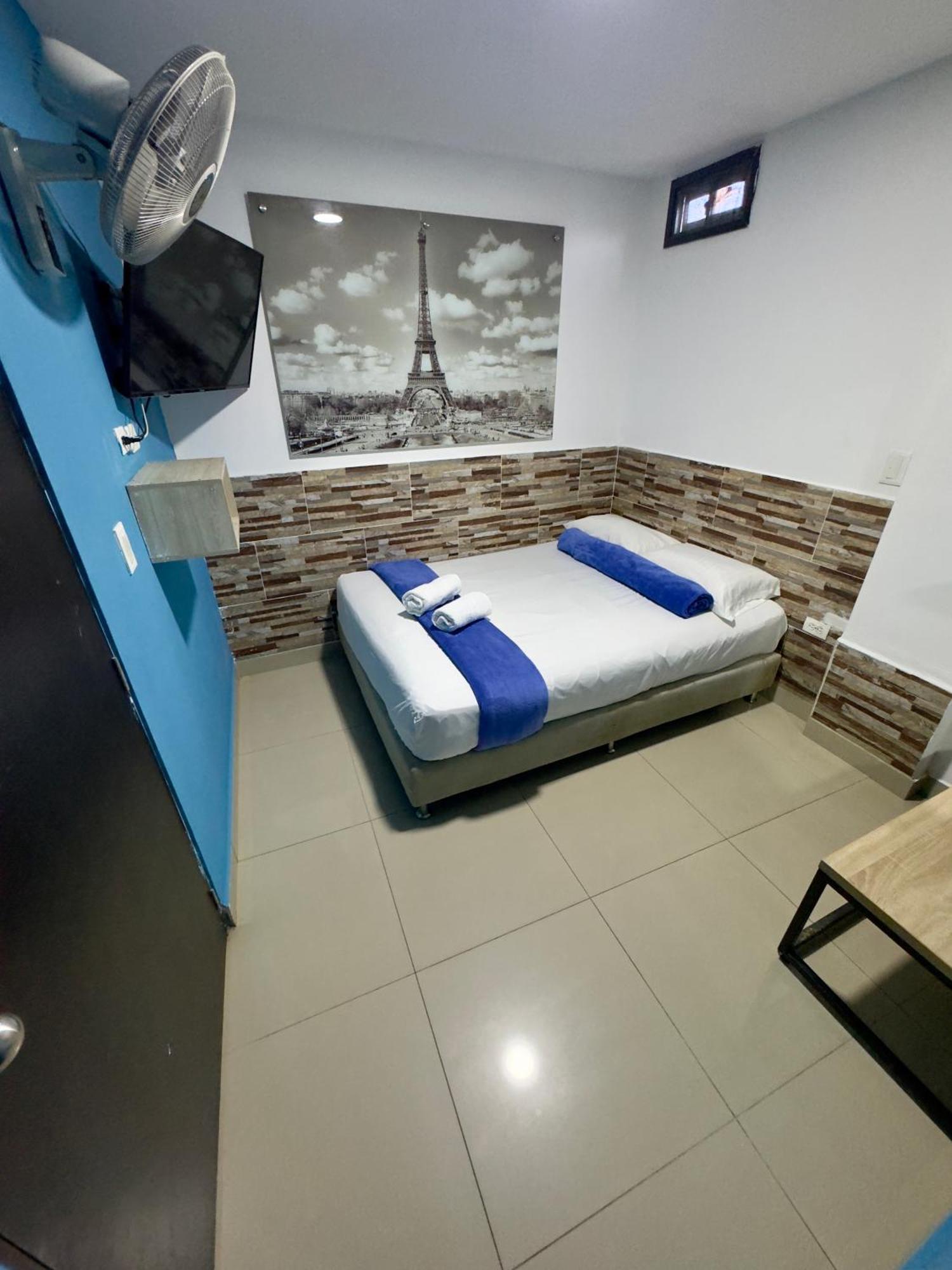 Select Hotel 3*