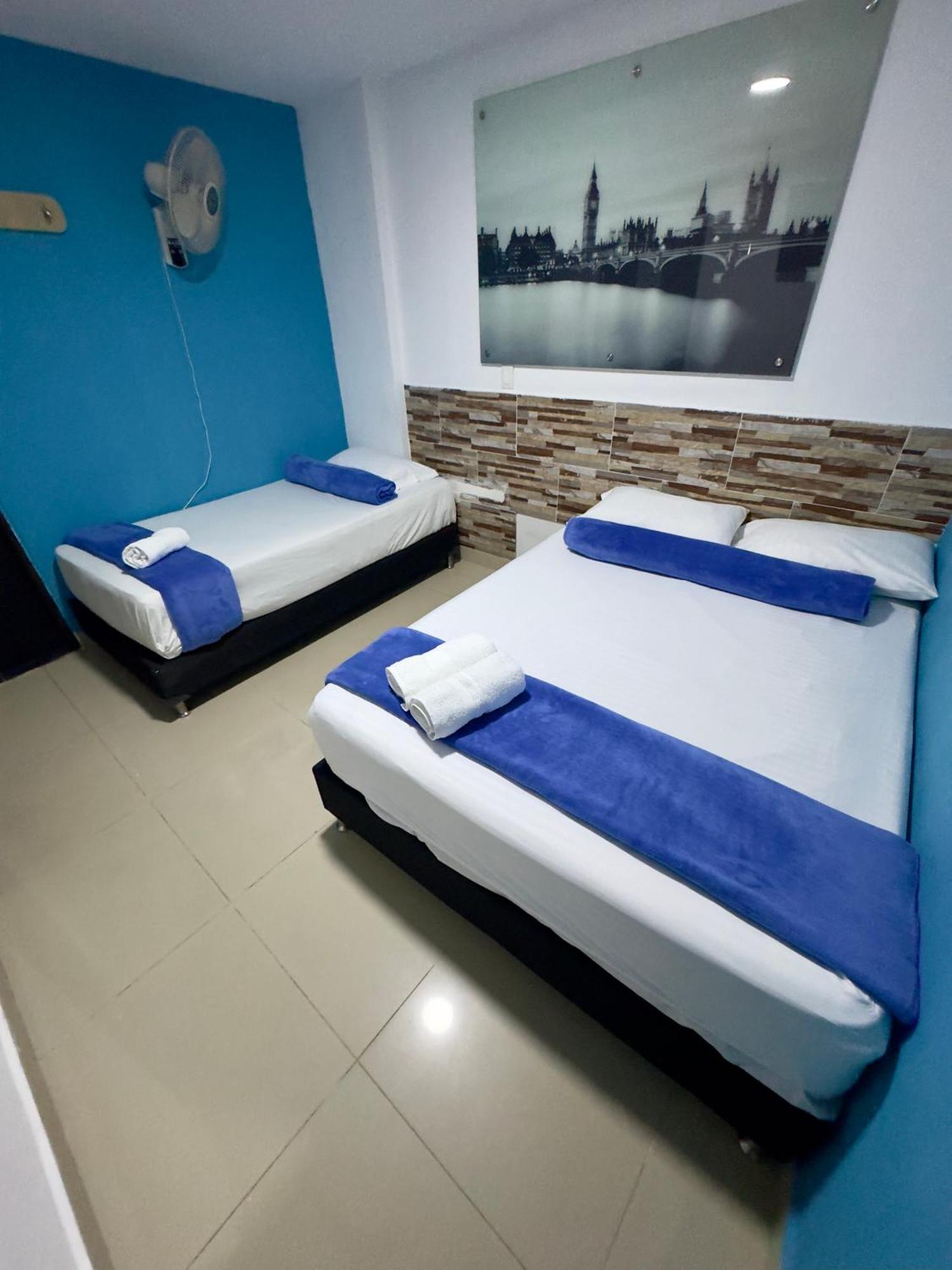 Select Hotel 3*