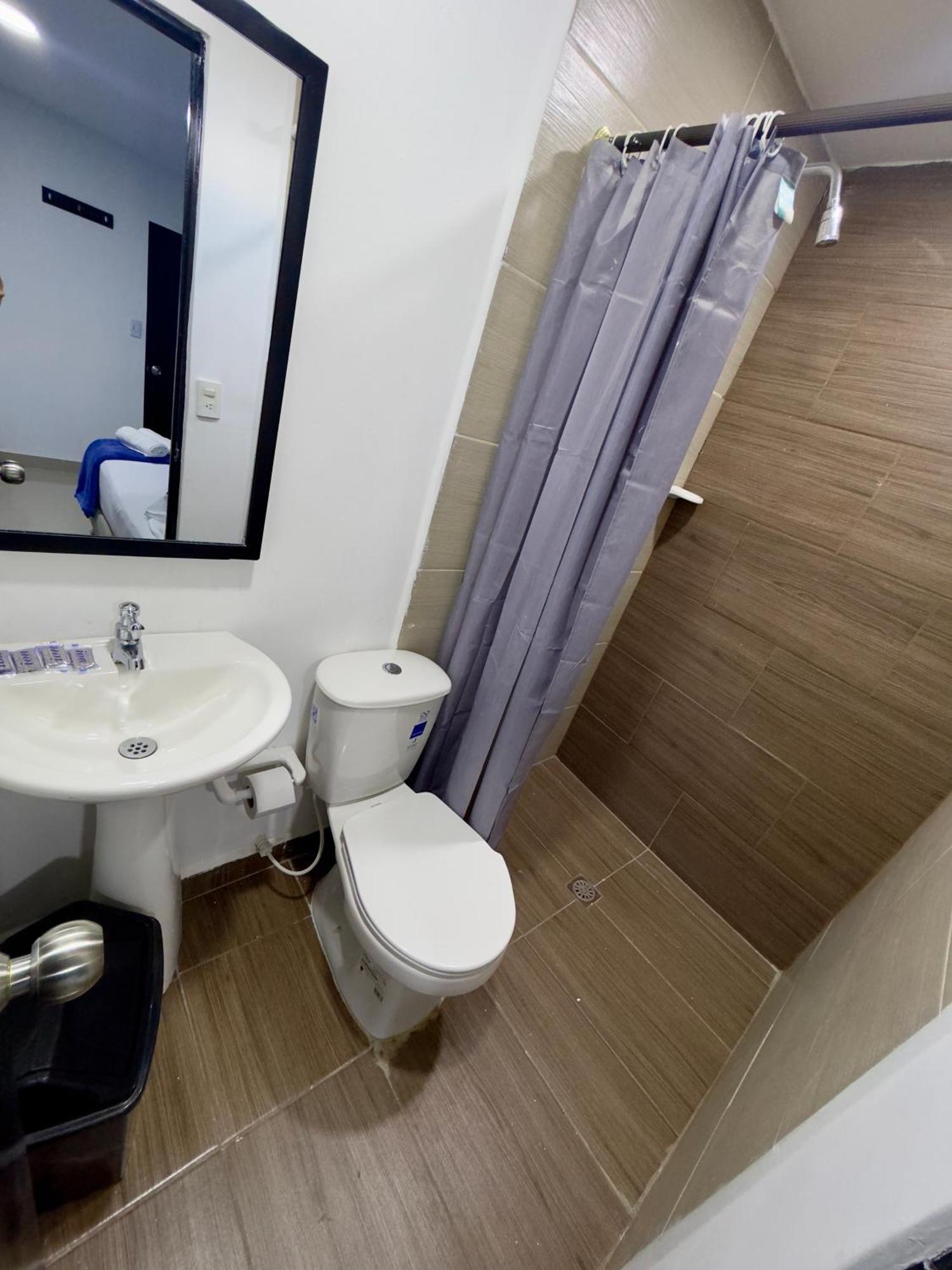 Select Hotel