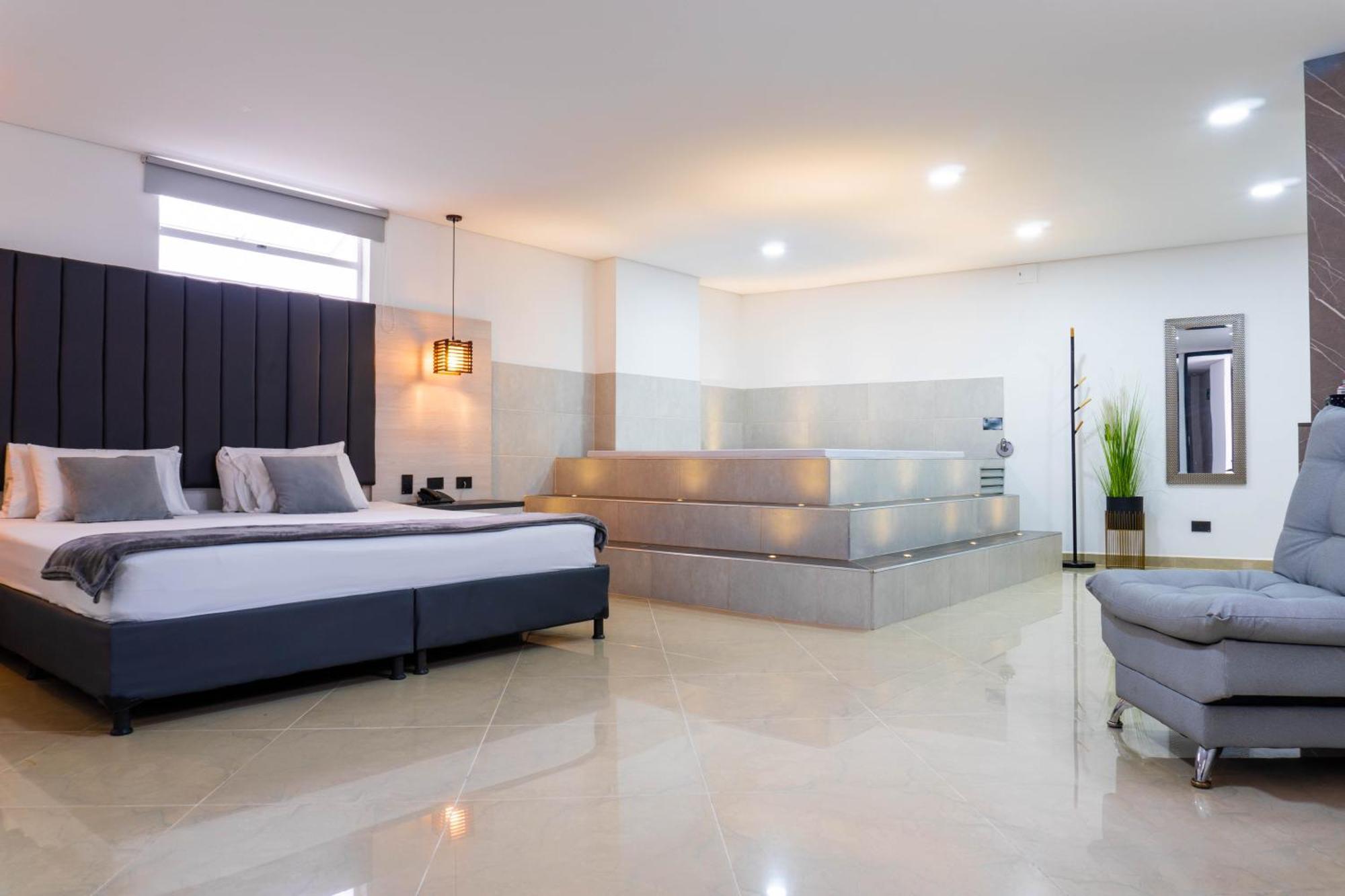 California Hotel Medellín