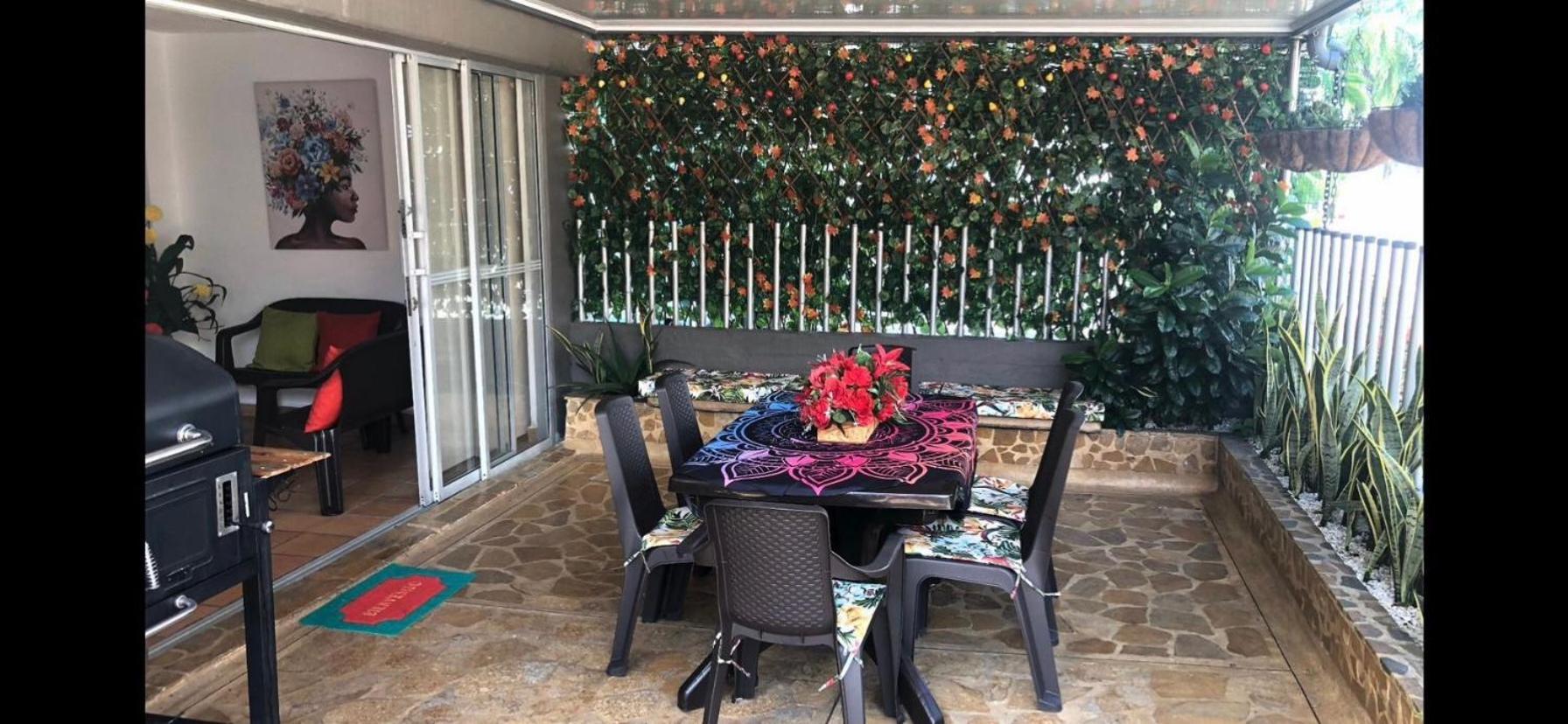 Casa Vacacional Con Piscinas En San Jeronimo - Ciudadela Premium *