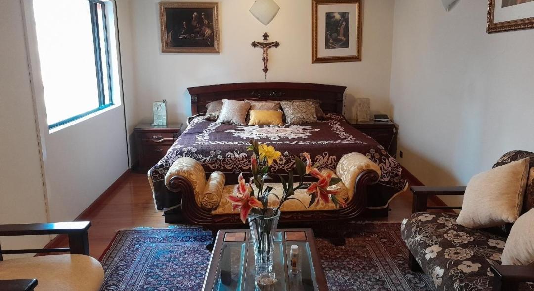 Elegante Y Hermosa En Laureles Habitación en casa particular Medellín