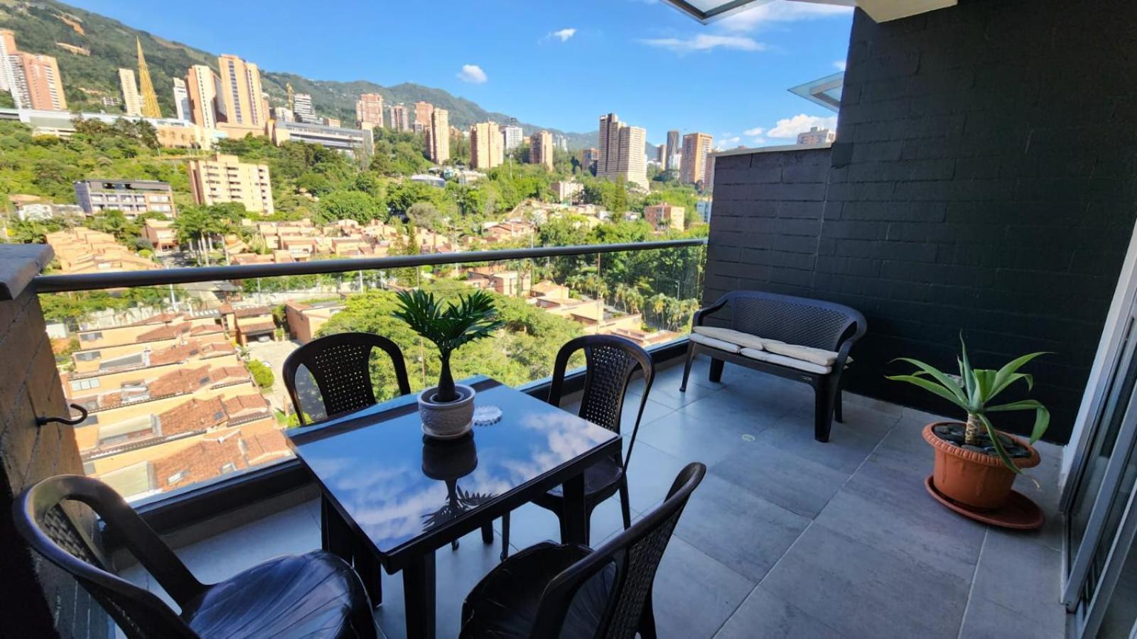 Borbon Apartahotel Medellín