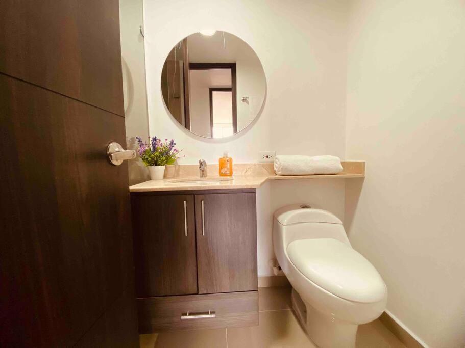 Poblado, Aire Acondicionado, Piscina, Vista, Gym Apartamento *