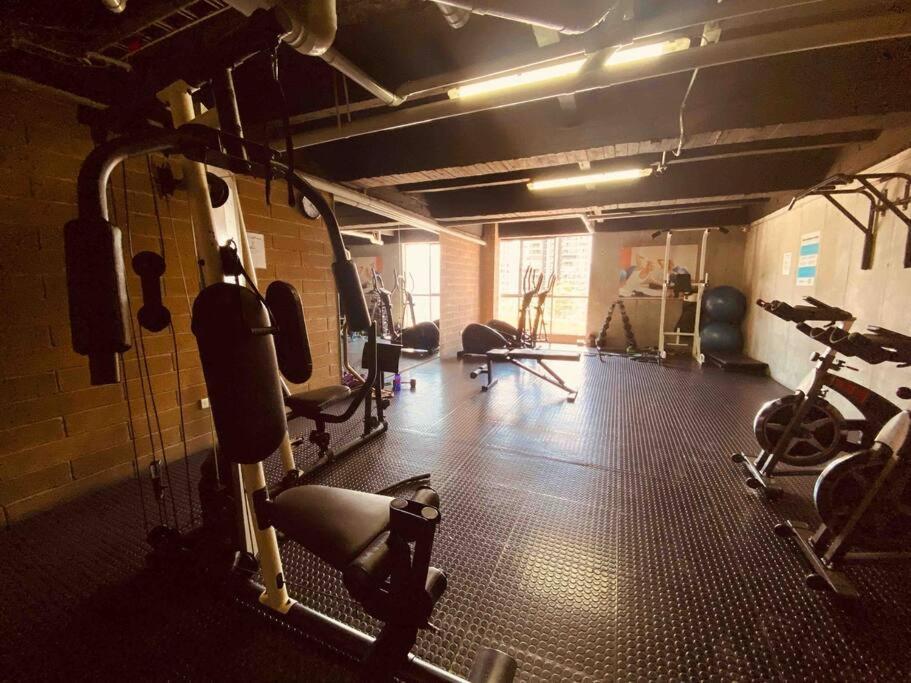 Poblado, Aire Acondicionado, Piscina, Vista, Gym